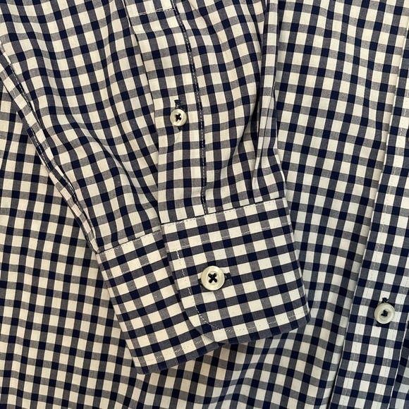 Forsyth of Canada Button Down Shirt Size L - Picture 4 of 6